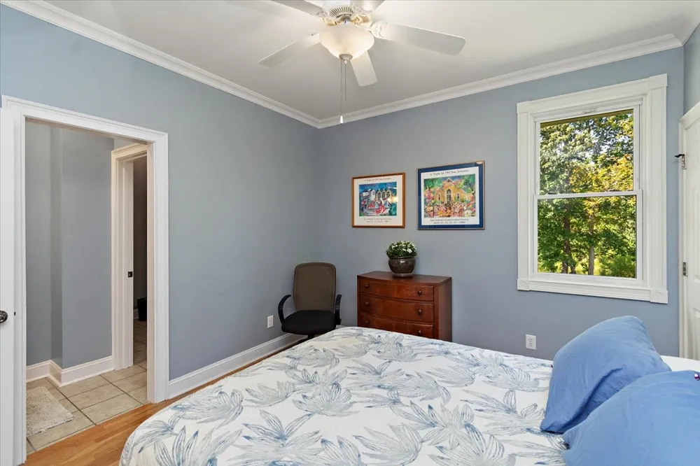 140 Tyler Ct W Leoma, TN 38468