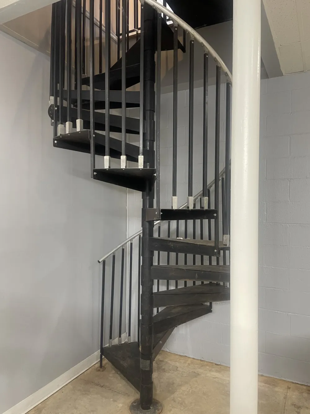 140 Tyler Ct W Leoma, TN 38468
