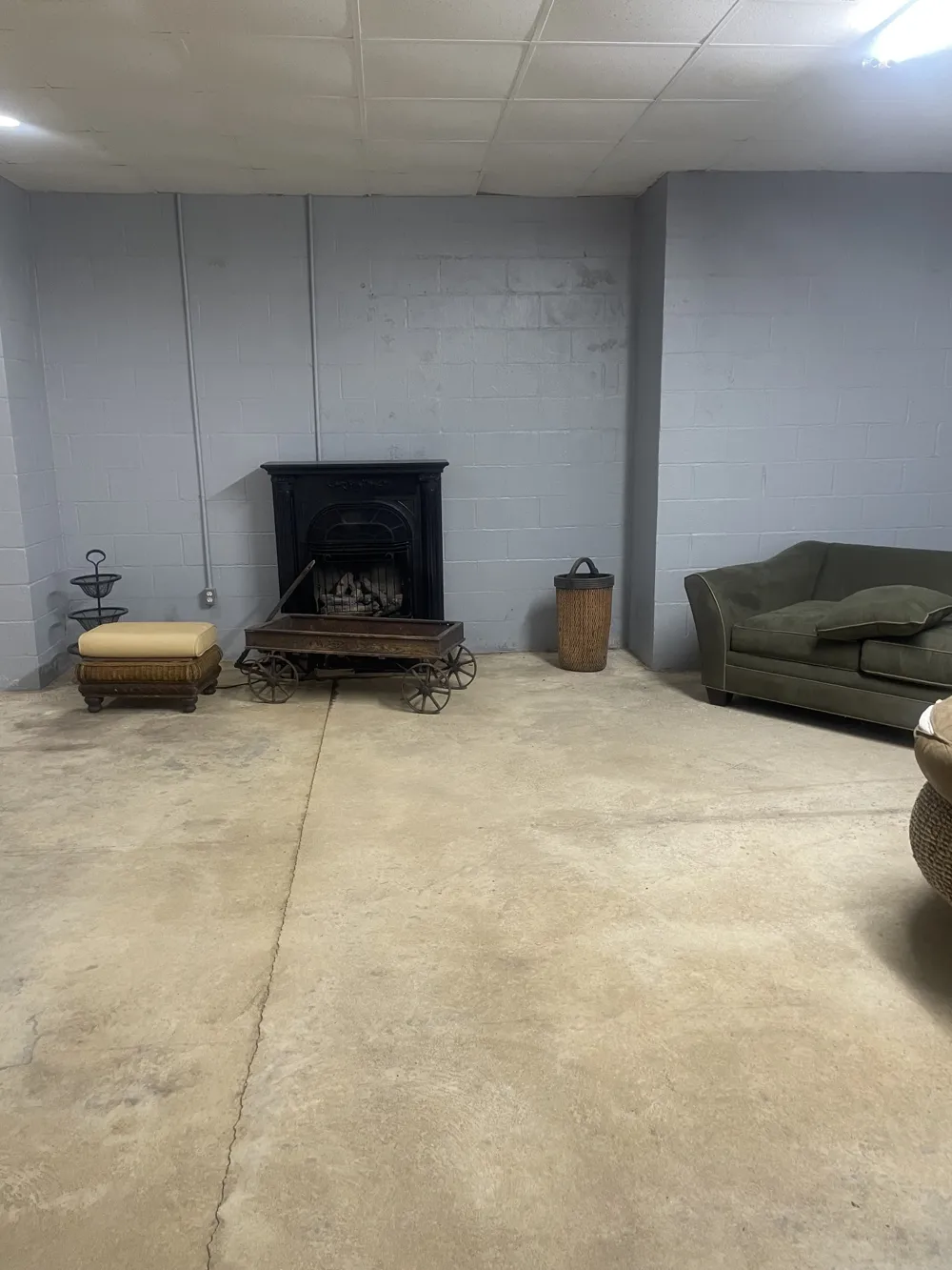 140 Tyler Ct W Leoma, TN 38468