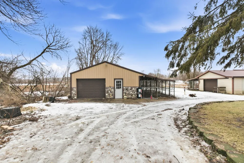 40498 County Road 168 Melrose, MN 56352