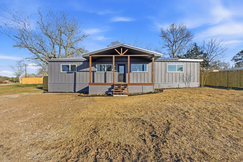 105 Willow Drive Flatonia, TX 78941