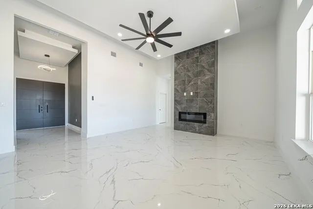 999 County Road 319 La Vernia, TX 78121