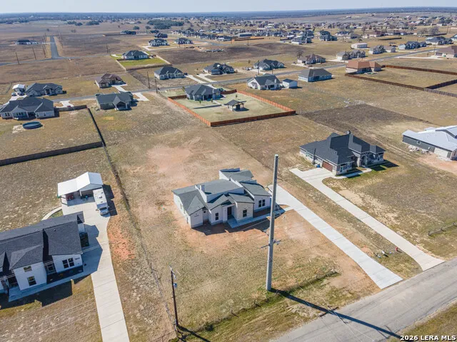 999 County Road 319 La Vernia, TX 78121