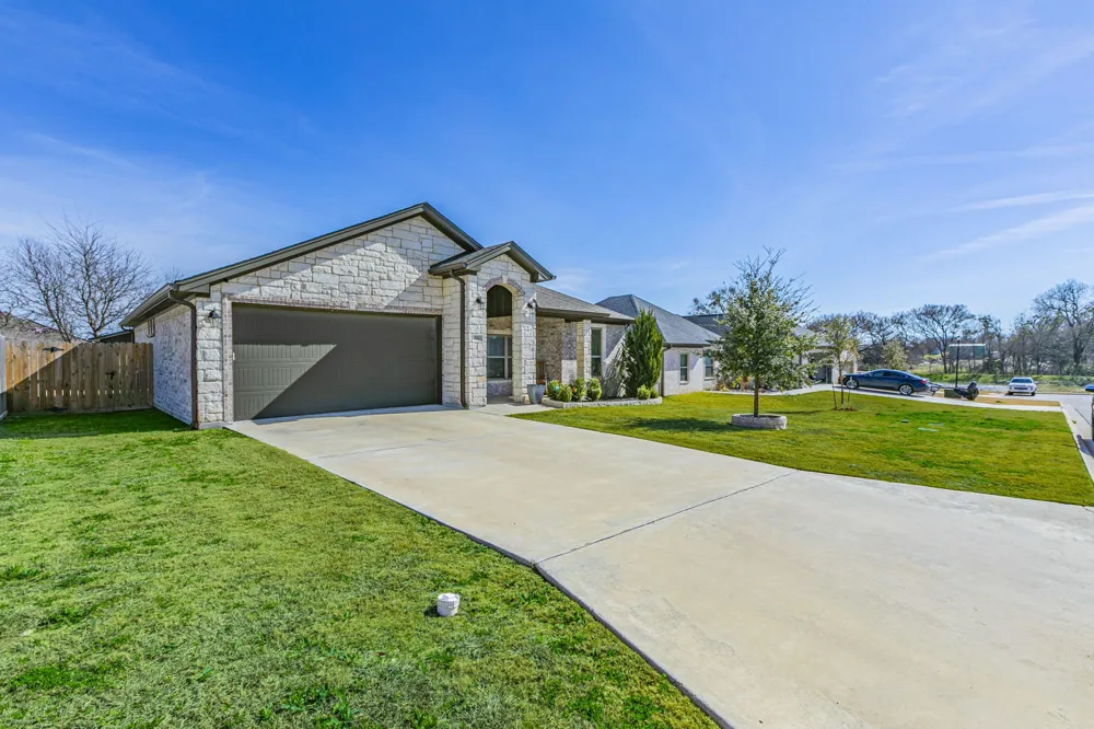 701 Juniper Drive Troy, TX 76579