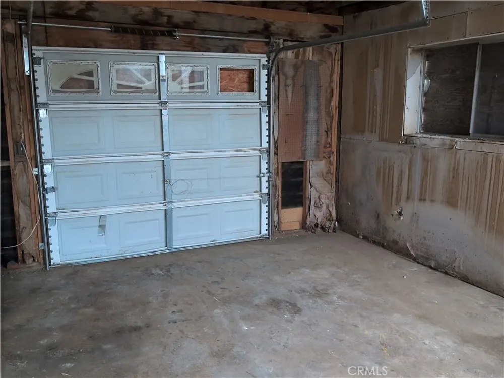 7605 E Obsidian Cantil, CA 93519
