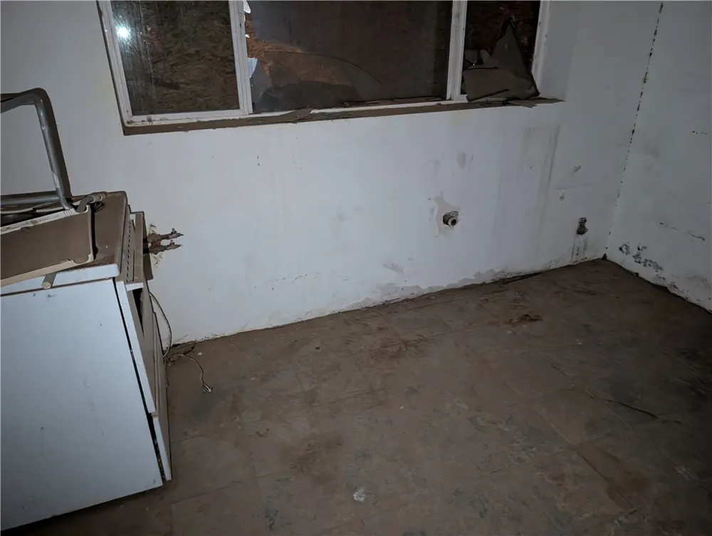 7605 E Obsidian Cantil, CA 93519