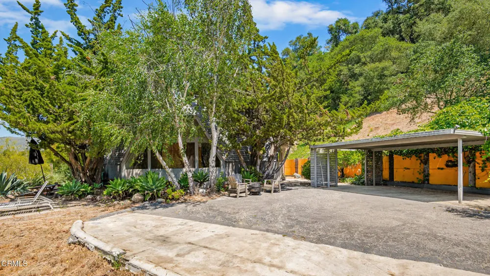 4878 Casitas Pass Road Ventura, CA 93001