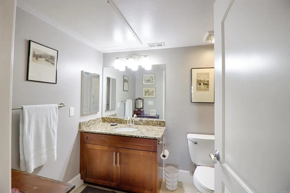 1019 Costa Pacifica Way #1206 Oceanside, CA 92054