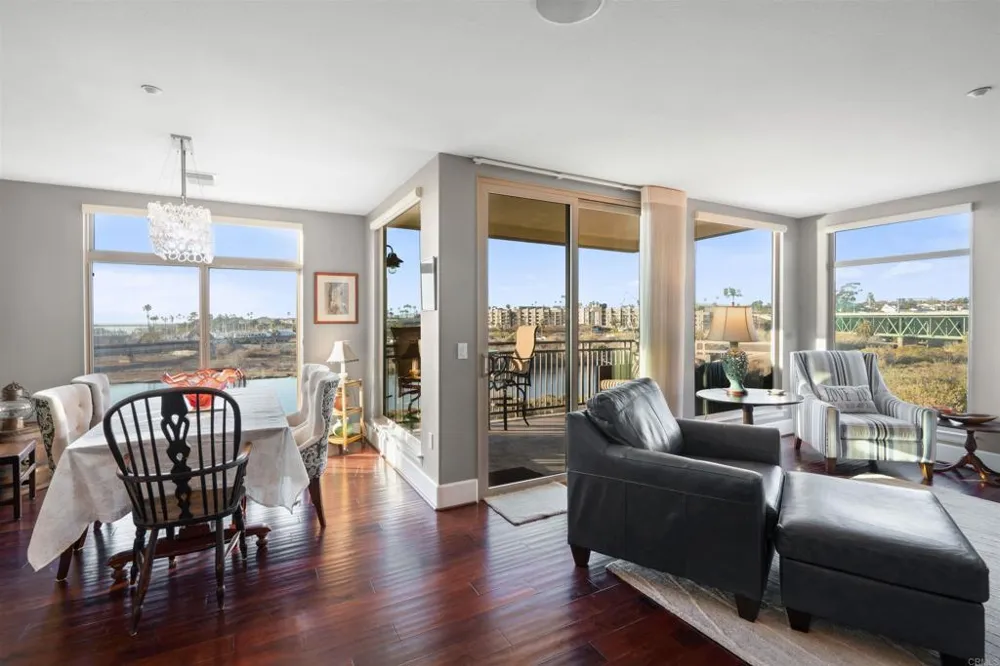 1019 Costa Pacifica Way #1206 Oceanside, CA 92054