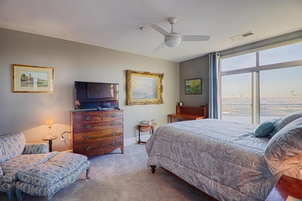 1019 Costa Pacifica Way #1206 Oceanside, CA 92054