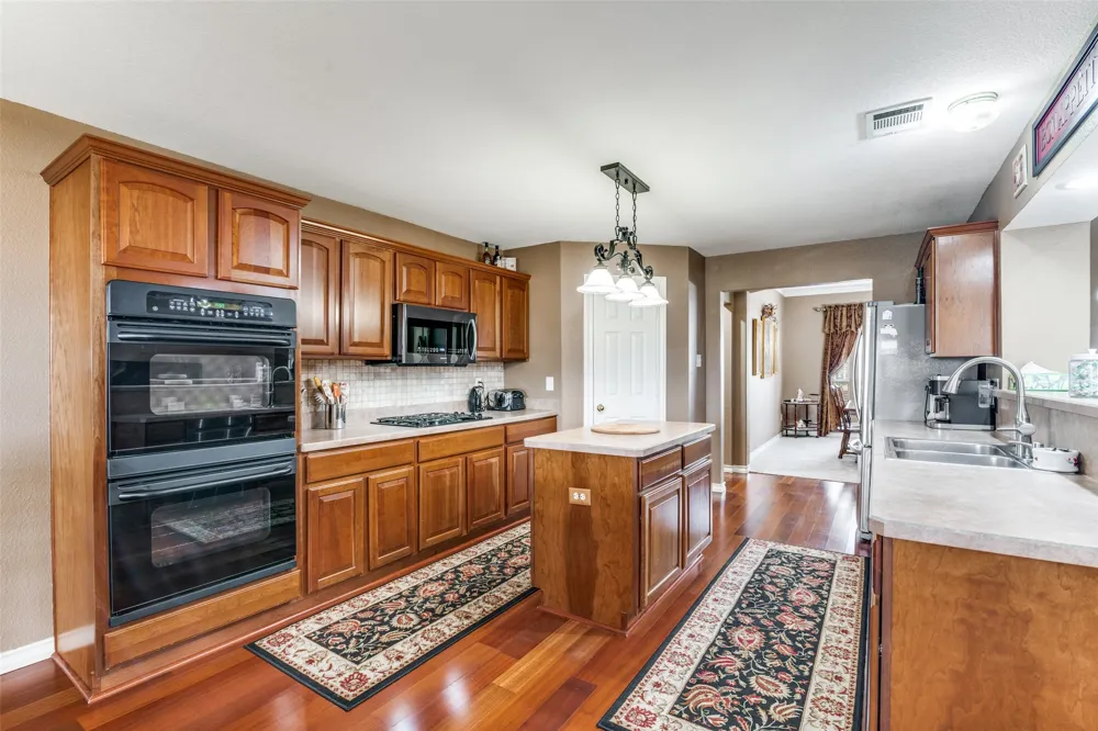 2408 Silver Maple Drive St Paul, TX 75098