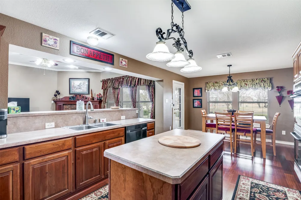 2408 Silver Maple Drive St Paul, TX 75098