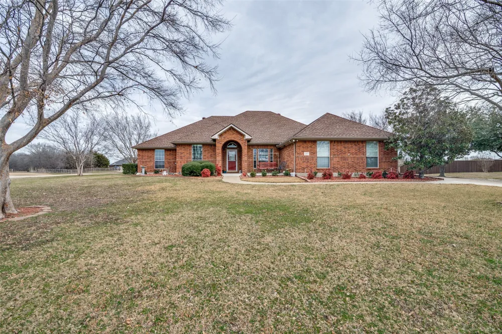 2408 Silver Maple Drive St Paul, TX 75098