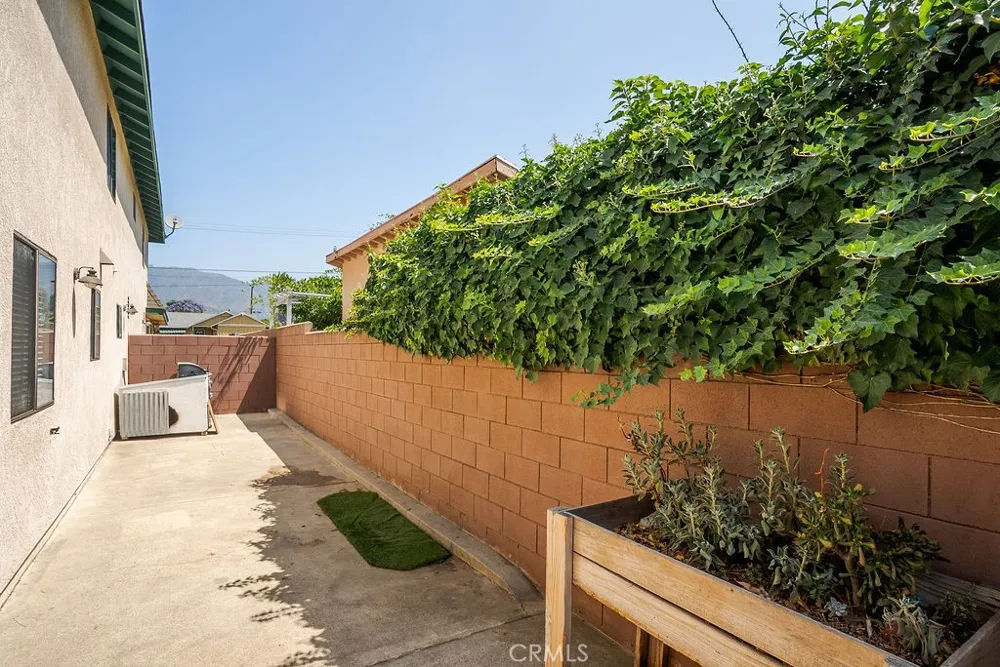 304 S Minnesota Glendora, CA 91741