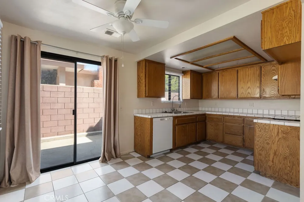 304 S Minnesota Glendora, CA 91741