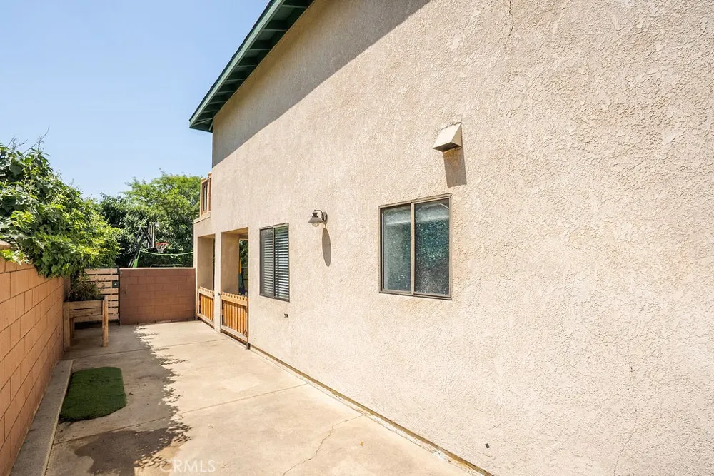 304 S Minnesota Glendora, CA 91741