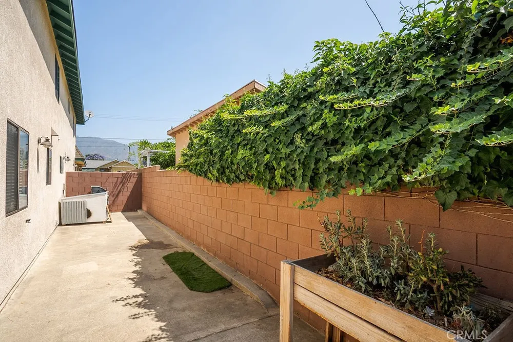 304 S Minnesota Glendora, CA 91741