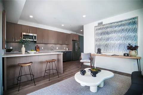 5717 Carlton Way #706