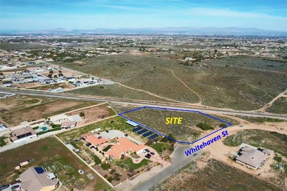4 Whitehaven Street Oak Hills, CA 92344