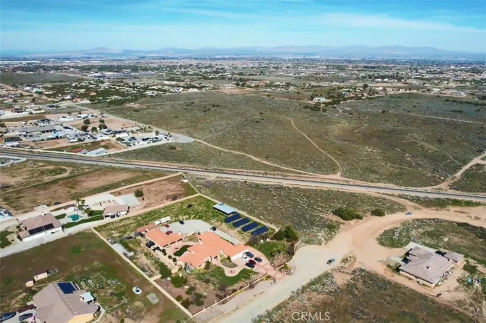4 Whitehaven Street Oak Hills, CA 92344
