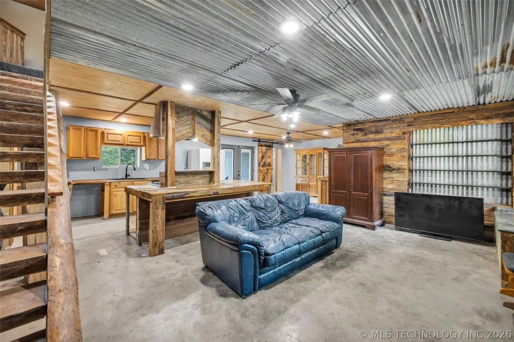 22307 E 843 ROAD Park Hill, OK 74451