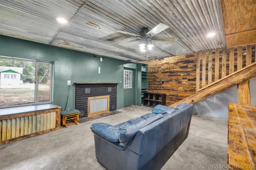 22307 E 843 ROAD Park Hill, OK 74451