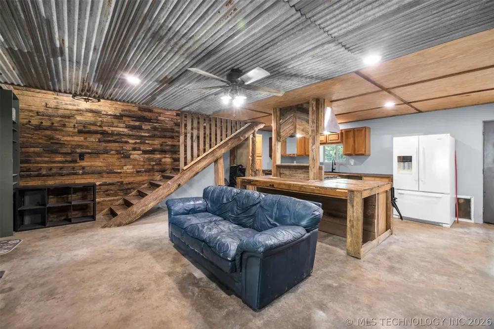 22307 E 843 ROAD Park Hill, OK 74451