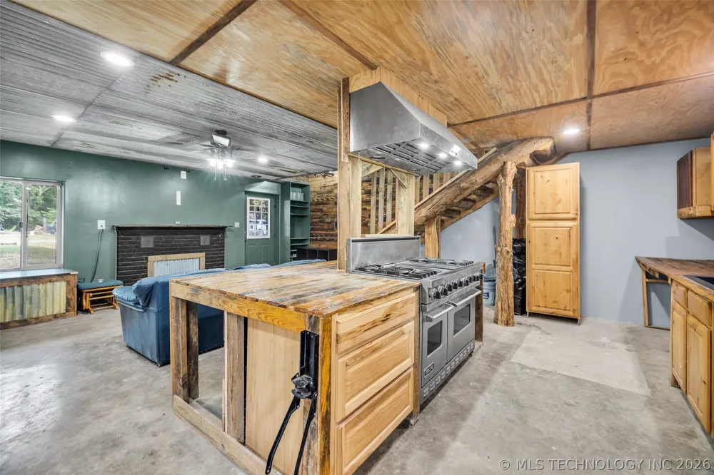 22307 E 843 ROAD Park Hill, OK 74451