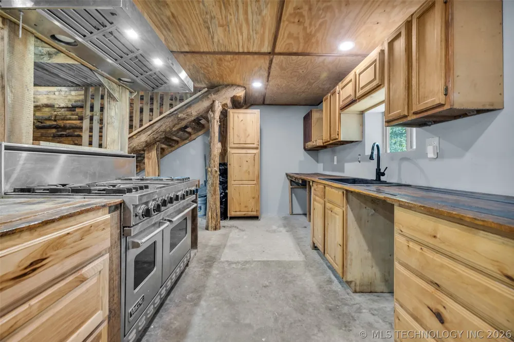 22307 E 843 ROAD Park Hill, OK 74451