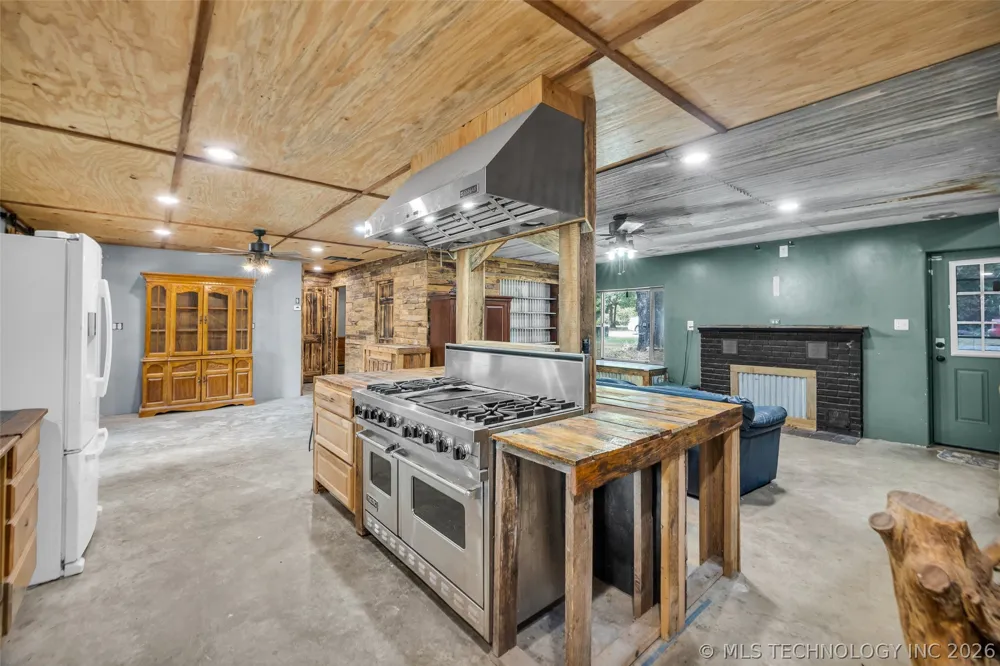 22307 E 843 ROAD Park Hill, OK 74451