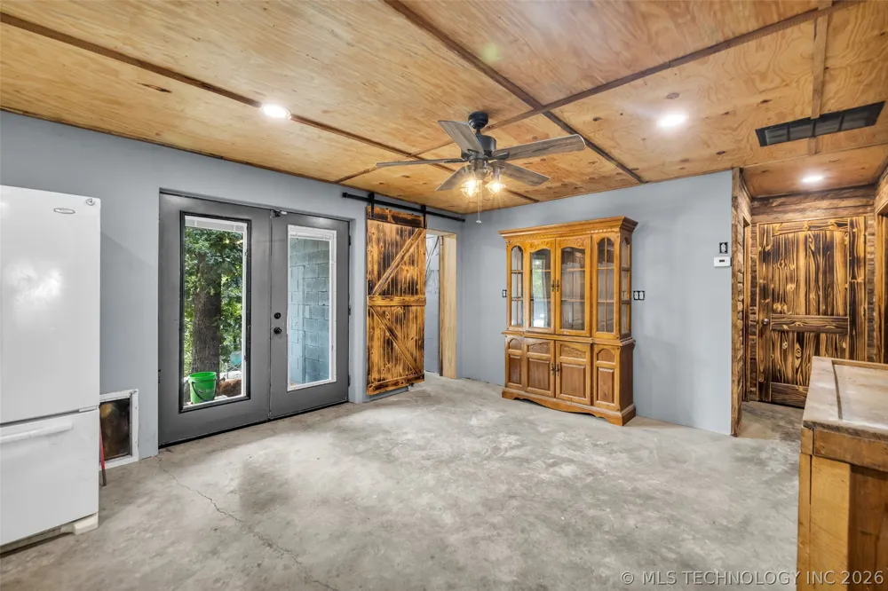 22307 E 843 ROAD Park Hill, OK 74451