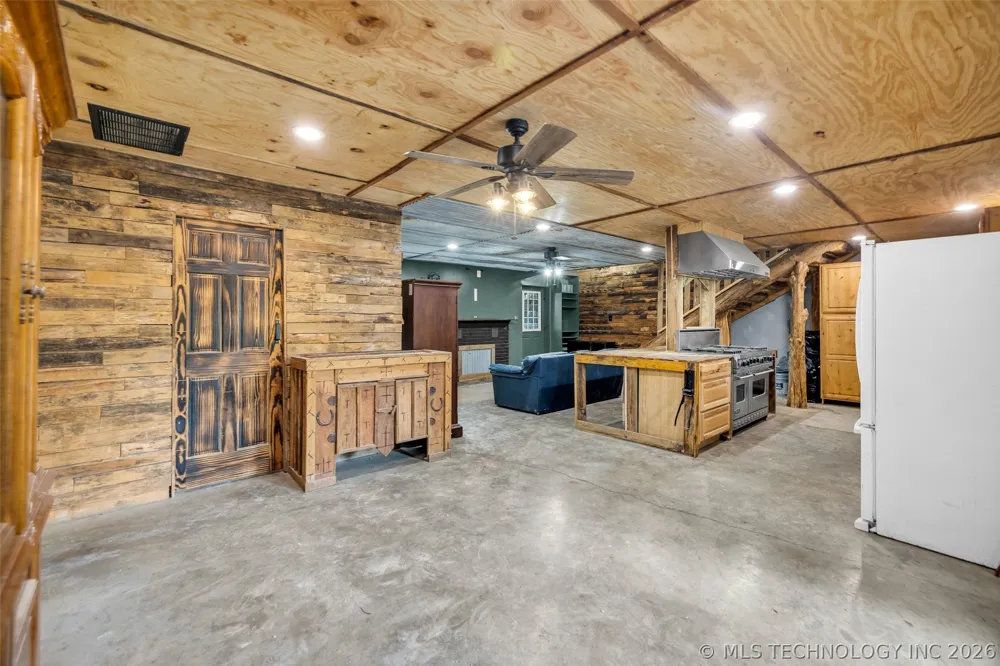 22307 E 843 ROAD Park Hill, OK 74451