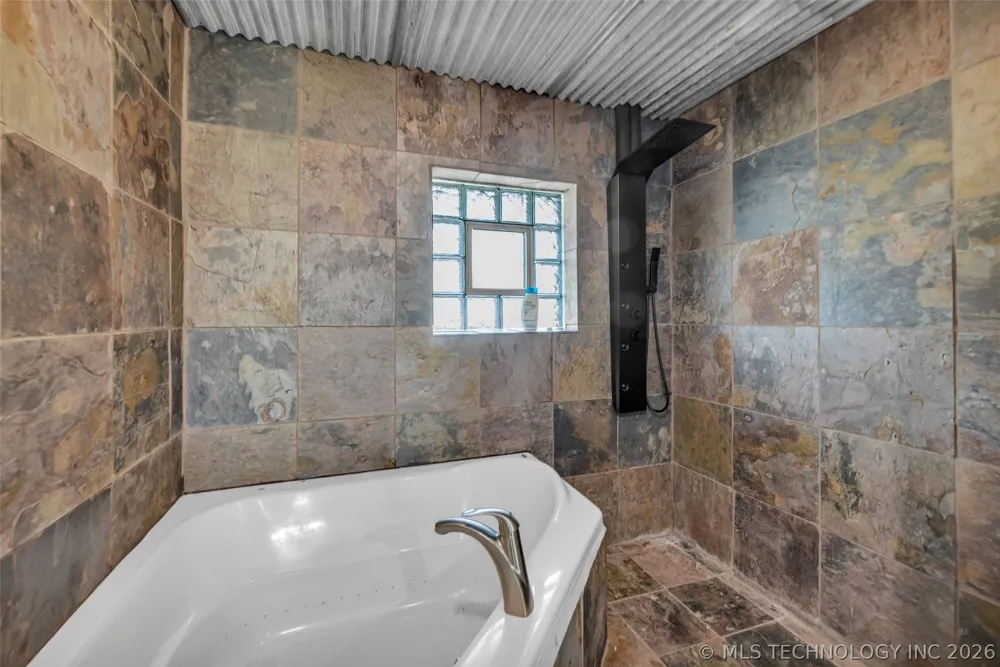 22307 E 843 ROAD Park Hill, OK 74451