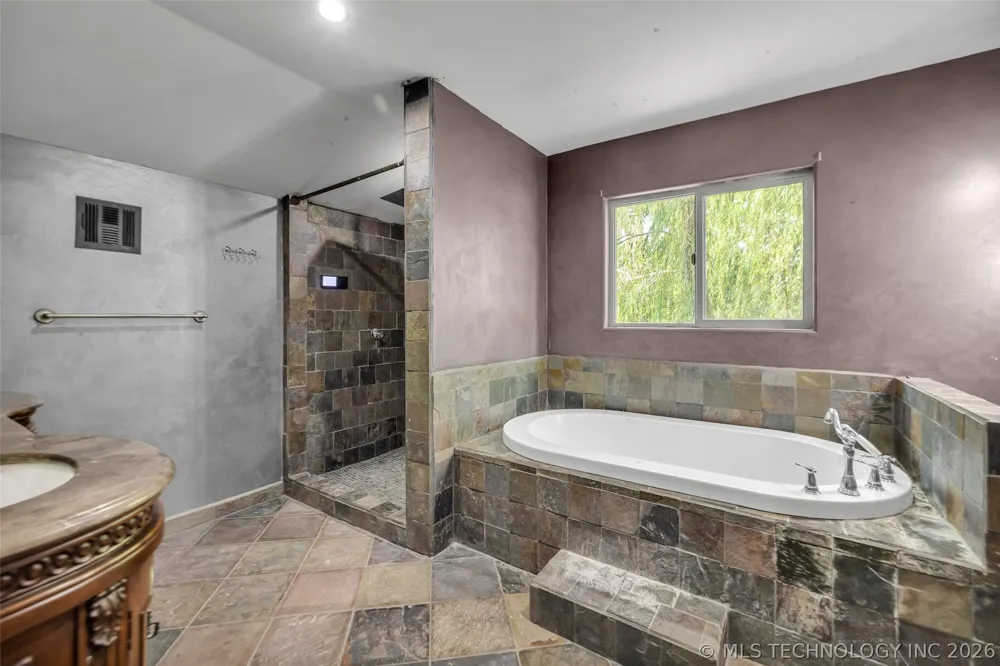 22307 E 843 ROAD Park Hill, OK 74451