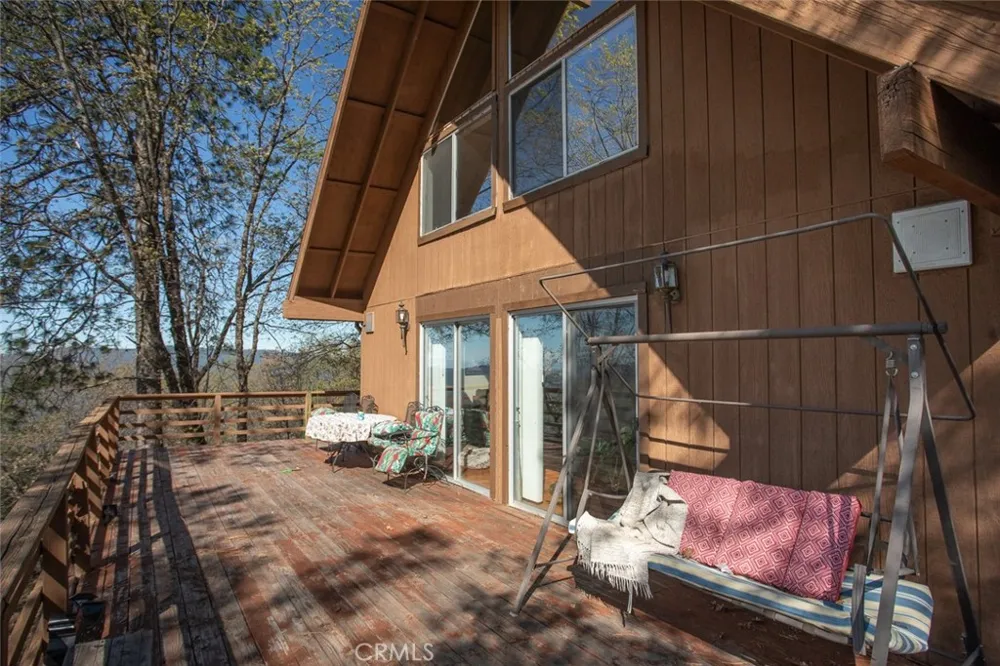 14872 Queenan Dobbins, CA 95935