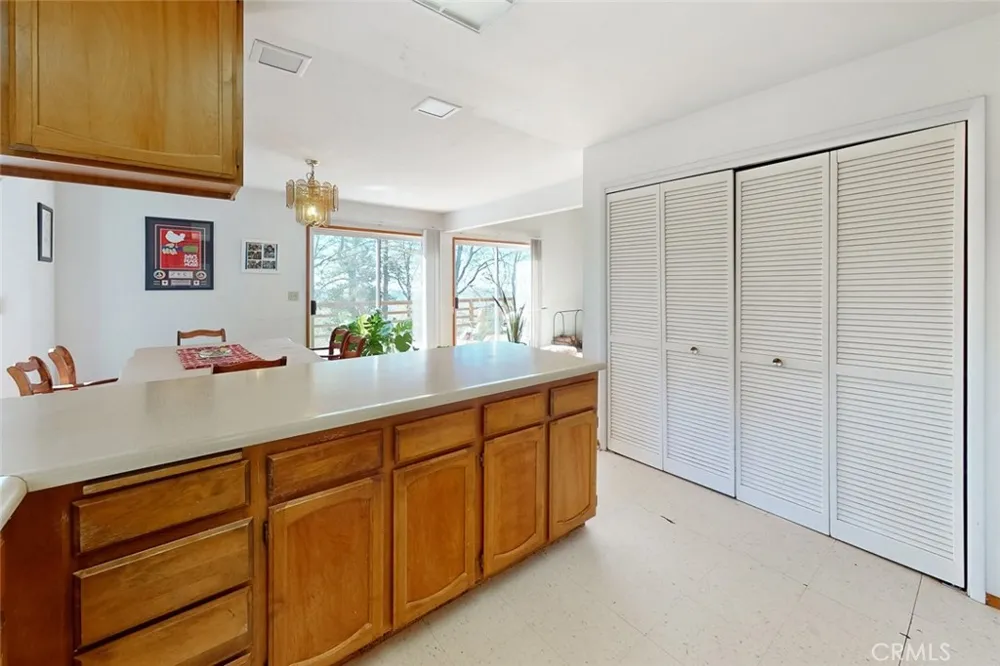 14872 Queenan Dobbins, CA 95935