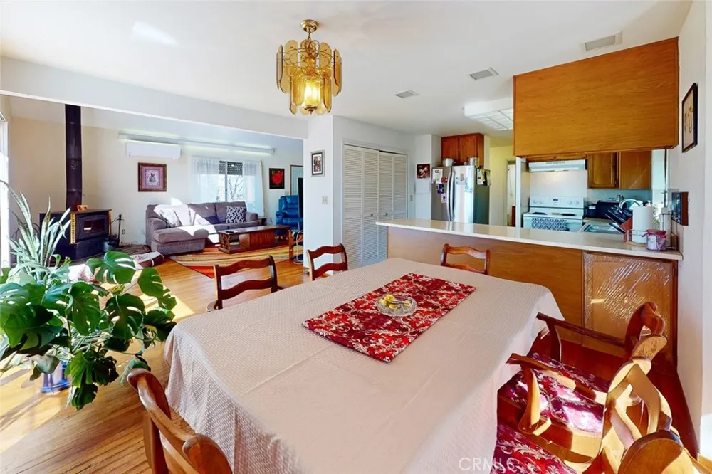 14872 Queenan Dobbins, CA 95935