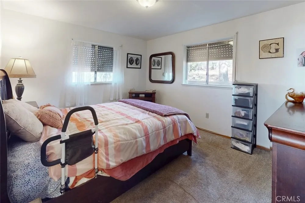 14872 Queenan Dobbins, CA 95935