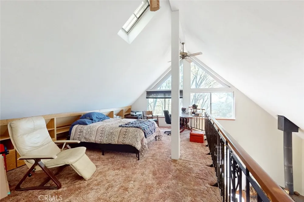 14872 Queenan Dobbins, CA 95935