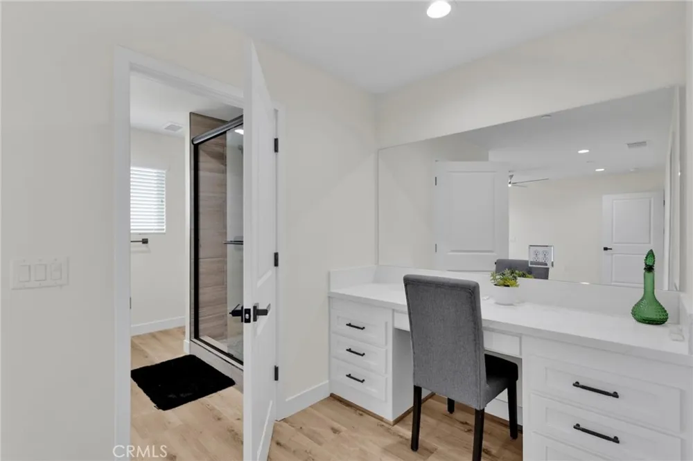 20190 Osseo Road Apple Valley, CA 92308