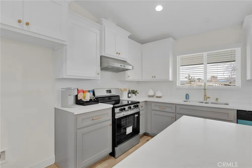 20190 Osseo Road Apple Valley, CA 92308