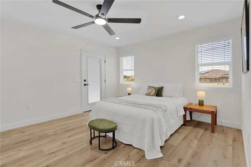 20190 Osseo Road Apple Valley, CA 92308