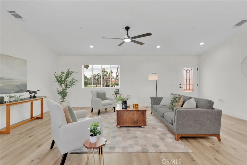20190 Osseo Road Apple Valley, CA 92308