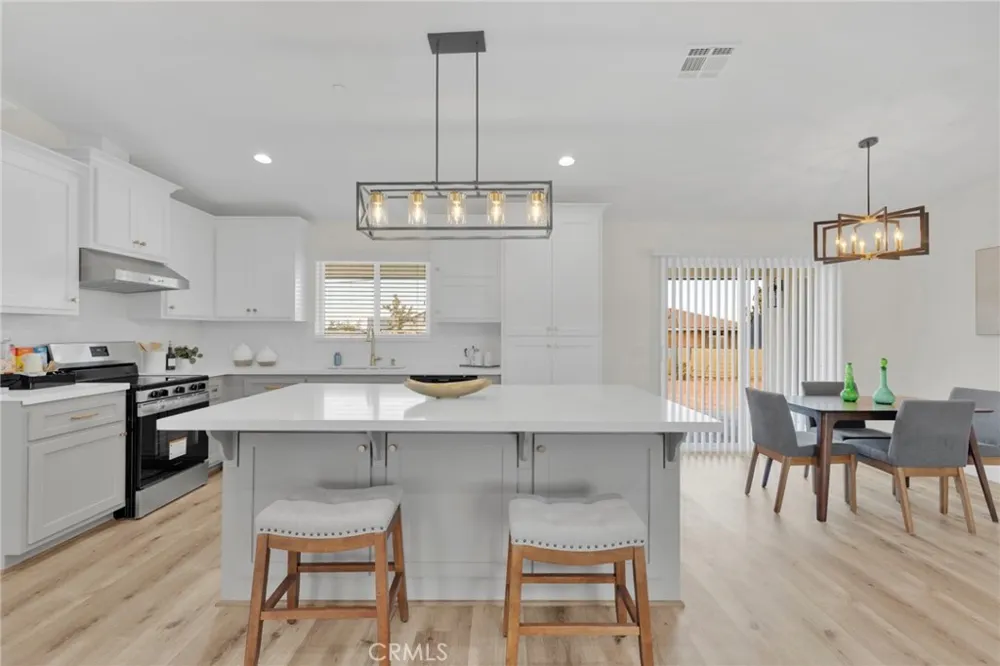 20190 Osseo Road Apple Valley, CA 92308