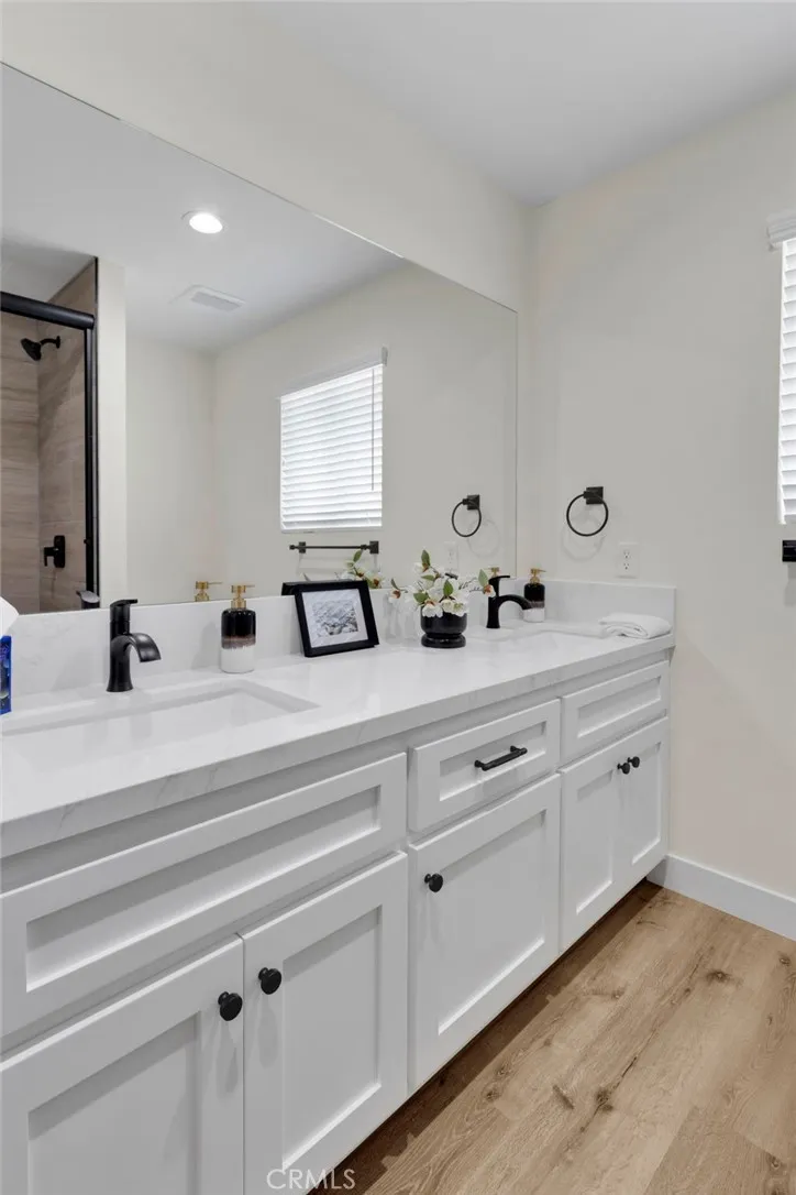 20190 Osseo Road Apple Valley, CA 92308