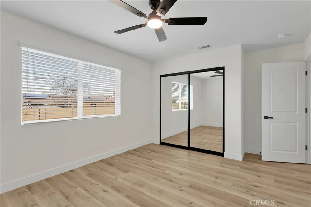 20190 Osseo Road Apple Valley, CA 92308