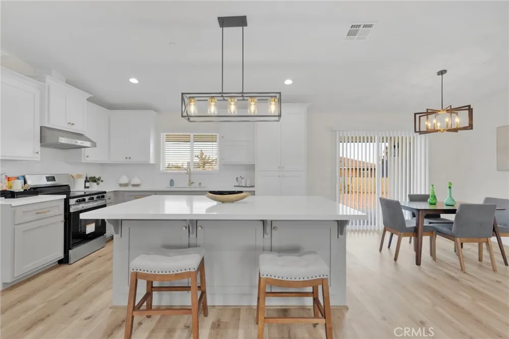 20190 Osseo Road Apple Valley, CA 92308