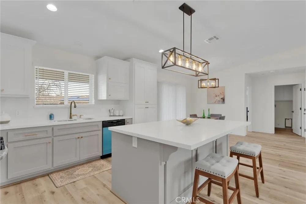 20190 Osseo Road Apple Valley, CA 92308