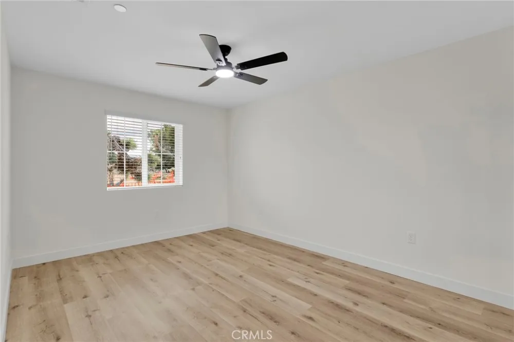 20190 Osseo Road Apple Valley, CA 92308