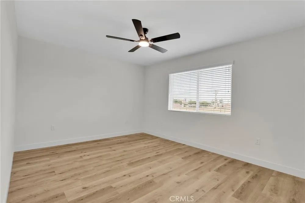 20190 Osseo Road Apple Valley, CA 92308